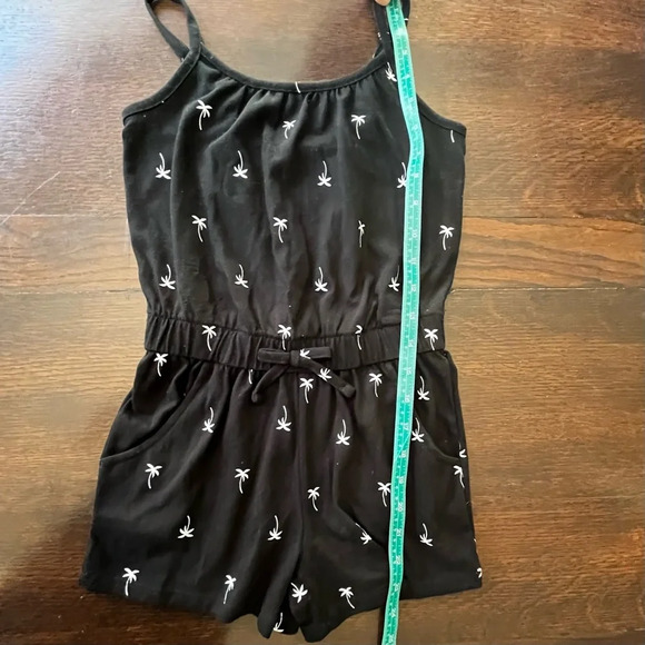 Cat & Jack Black Adjustable Girls Romper size smalll 6/7 Palm Trees - Picture 2 of 6